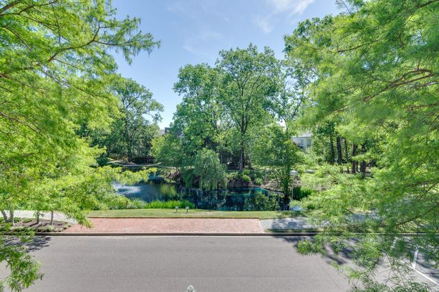 871 HARBOR BEND RD, Memphis, TN 38103