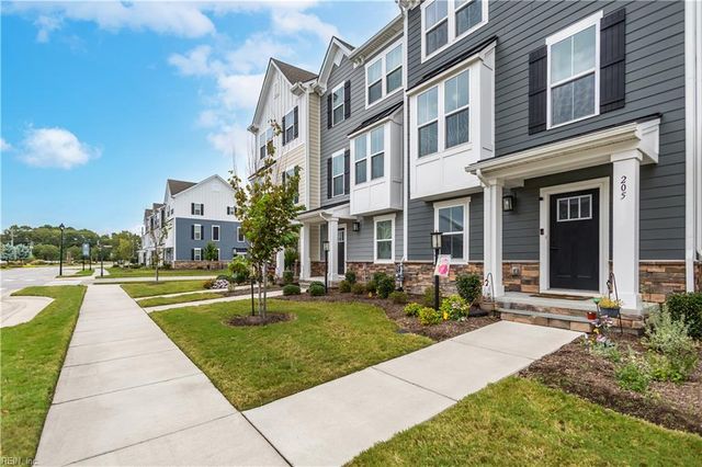 205 Fost BLVD, Moyock, NC 27958