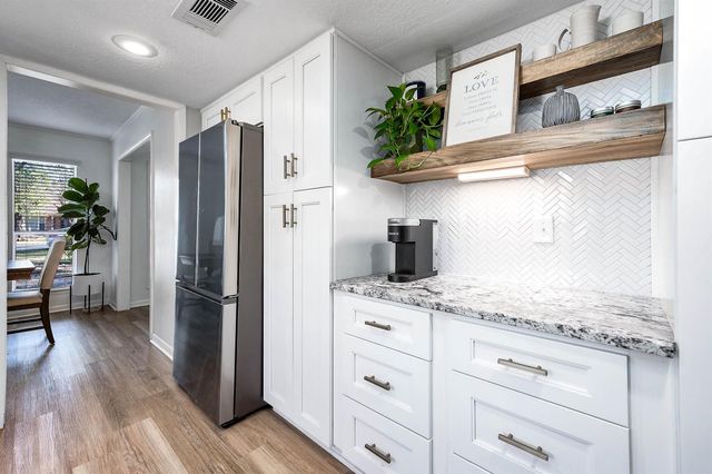 26715 Maplewood Drive, Spring, TX 77386