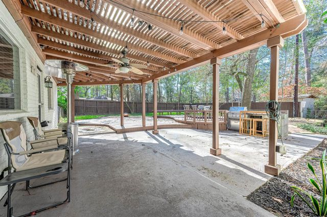 26715 Maplewood Drive, Spring, TX 77386