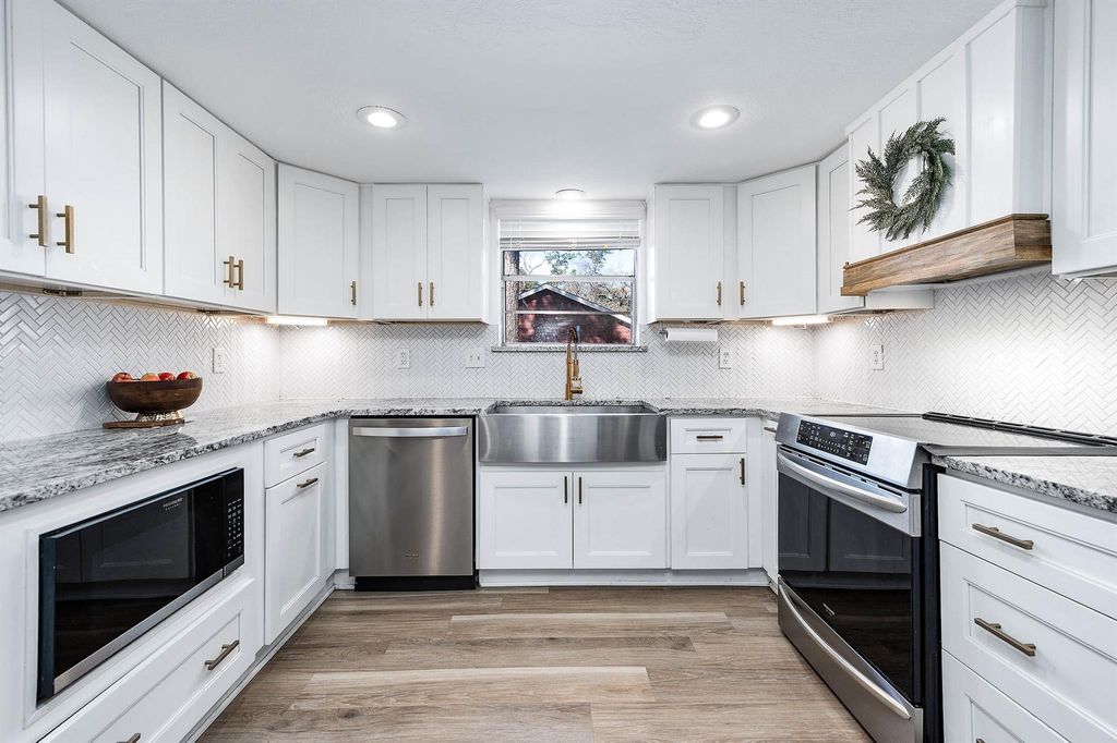 26715 Maplewood Drive, Spring, TX 77386