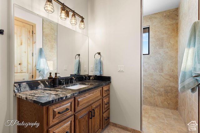 4907 N MESA RD, Virgin, UT 84779