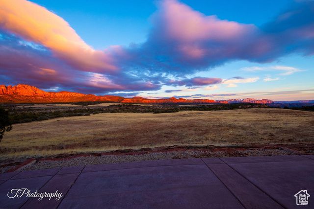 4907 N MESA RD, Virgin, UT 84779