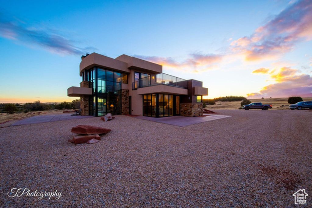 4907 N MESA RD, Virgin, UT 84779