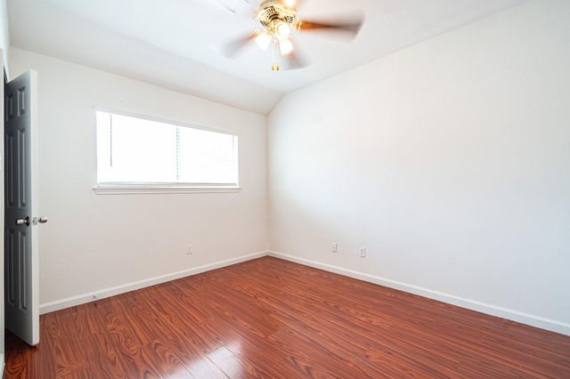 9107 Belle Glen Drive, Houston, TX 77099