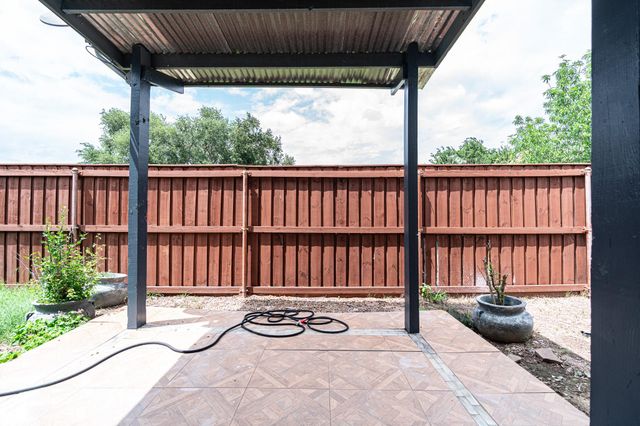 9107 Belle Glen Drive, Houston, TX 77099