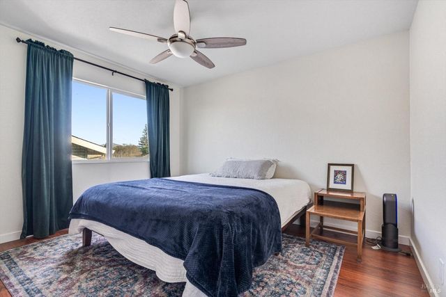 2594 Vine Hill Dr, Napa, CA 94558