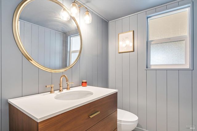 2594 Vine Hill Dr, Napa, CA 94558