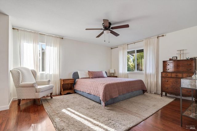 2594 Vine Hill Dr, Napa, CA 94558