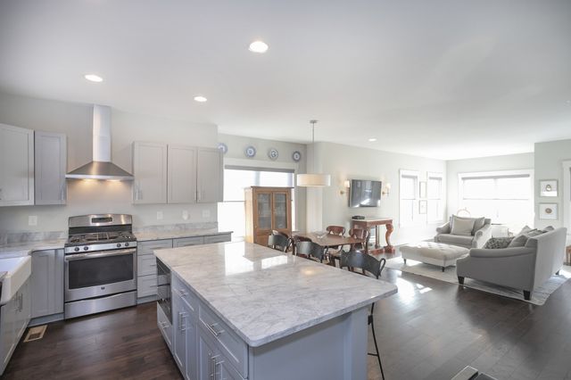 607 Centerpoint Ln, Nashville, TN 37209