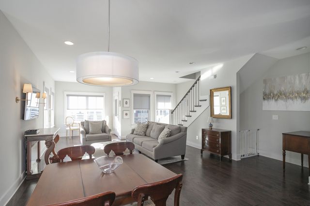 607 Centerpoint Ln, Nashville, TN 37209