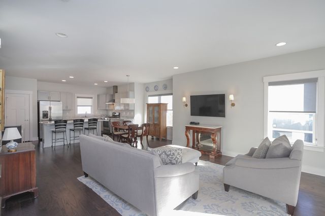 607 Centerpoint Ln, Nashville, TN 37209