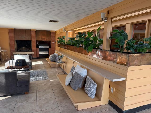 4818 Royene Avenue NE, Albuquerque, NM 87110