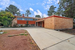 4818 Royene Avenue NE, Albuquerque, NM 87110