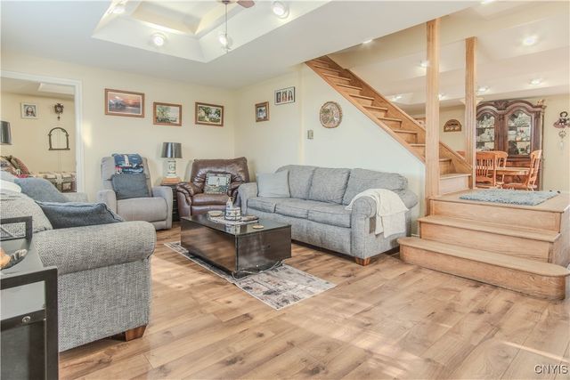 208 River Road, Hammond, NY 13646