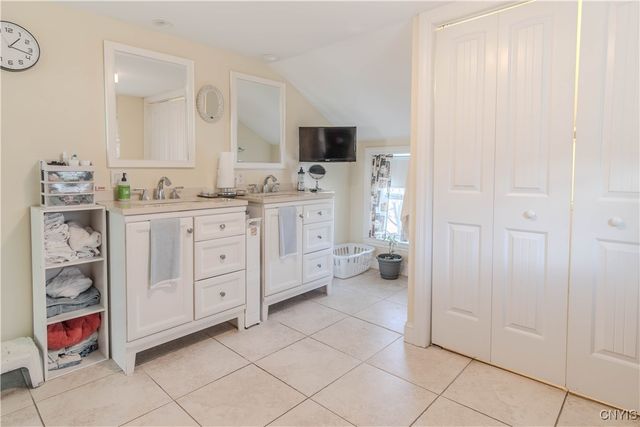 208 River Road, Hammond, NY 13646