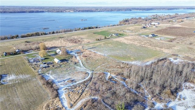 208 River Road, Hammond, NY 13646