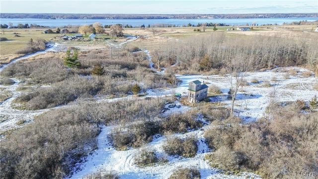 208 River Road, Hammond, NY 13646