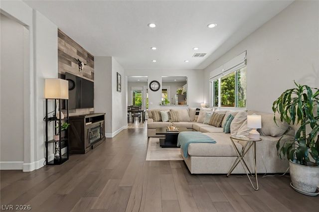 3237 Ridgecliff Street, Las Vegas, NV 89129