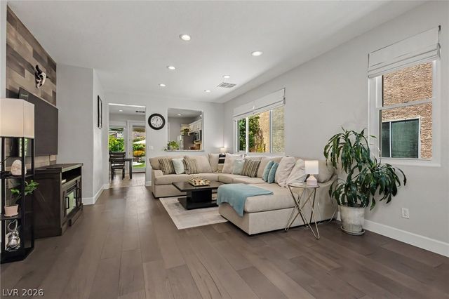 3237 Ridgecliff Street, Las Vegas, NV 89129