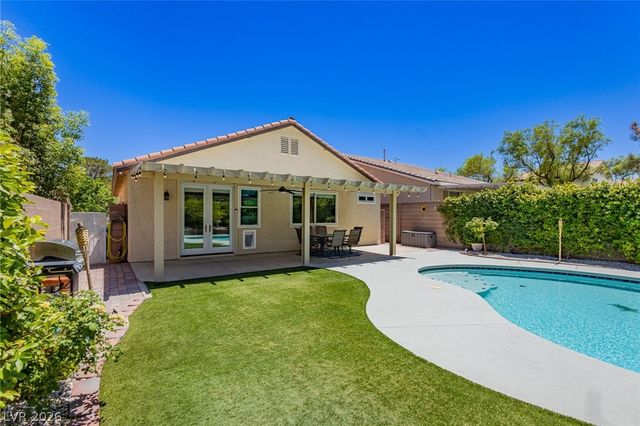 3237 Ridgecliff Street, Las Vegas, NV 89129
