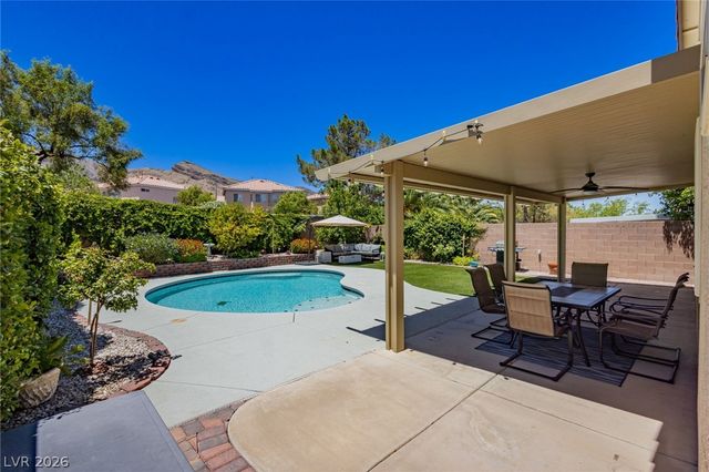 3237 Ridgecliff Street, Las Vegas, NV 89129