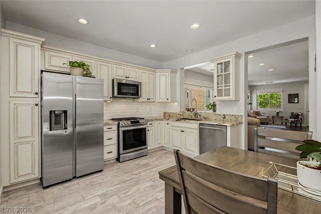 3237 Ridgecliff Street, Las Vegas, NV 89129