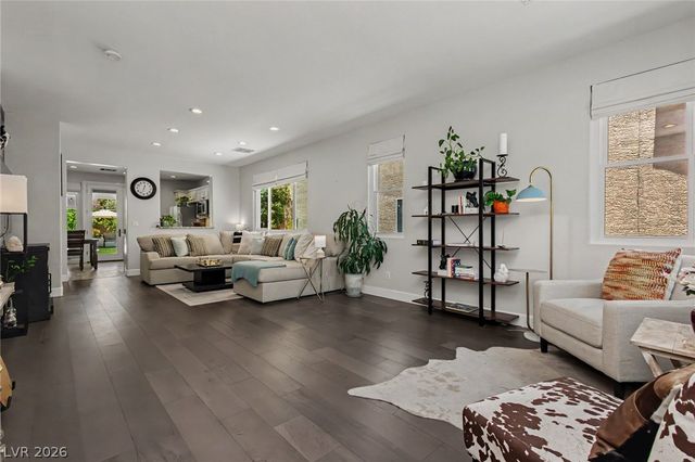 3237 Ridgecliff Street, Las Vegas, NV 89129