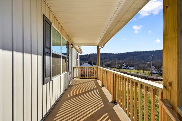 1054 Frank Anderson Rd, Sparta, TN 38583