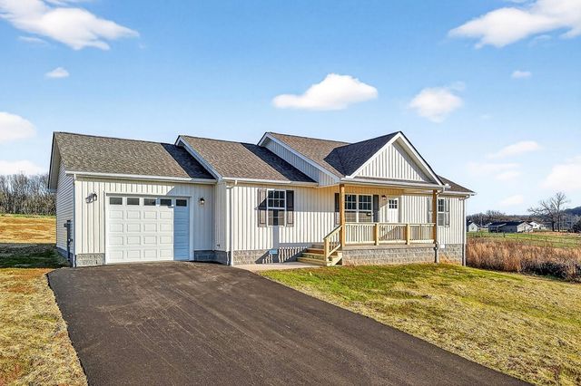 1054 Frank Anderson Rd, Sparta, TN 38583