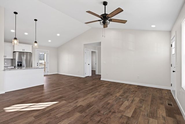 1054 Frank Anderson Rd, Sparta, TN 38583