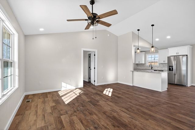 1054 Frank Anderson Rd, Sparta, TN 38583