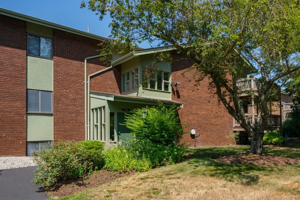 980 Plain St 8, Marshfield, MA 02050