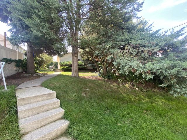 3409 W Wilbur AVENUE, Greenfield, WI 53221