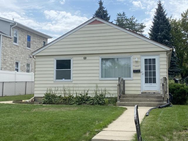 3409 W Wilbur AVENUE, Greenfield, WI 53221
