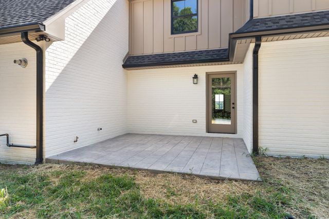 2210 Garners Creek Rd, Dickson, TN 37055