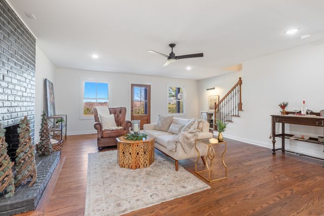 2210 Garners Creek Rd, Dickson, TN 37055