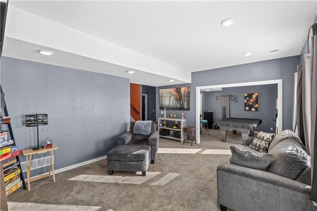 1504 N 162nd Circle, Basehor, KS 66007