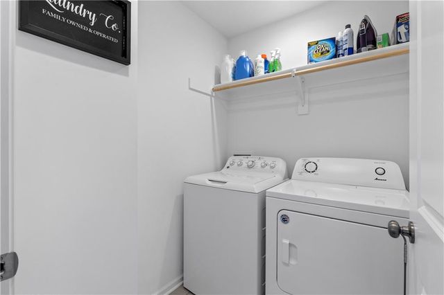 1504 N 162nd Circle, Basehor, KS 66007