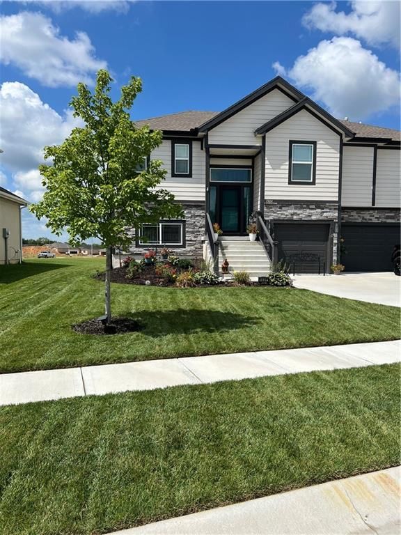 1504 N 162nd Circle, Basehor, KS 66007