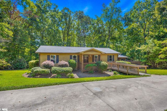 375 Gravley Road, Pickens, SC 29671