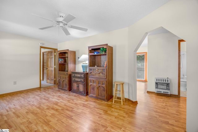 375 Gravley Road, Pickens, SC 29671