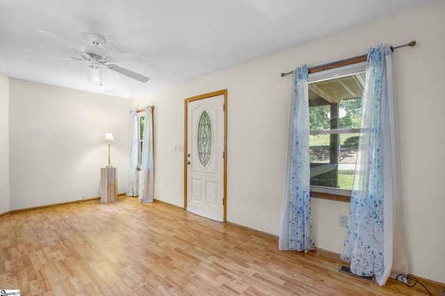 375 Gravley Road, Pickens, SC 29671