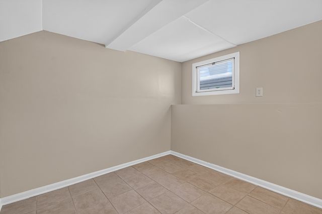 5107 W Berenice Avenue, Chicago, IL 60641