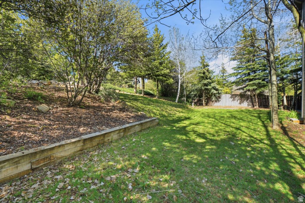 Image 37 of property listing at 4224 W SUNRISE DR, Park City, UT 84098