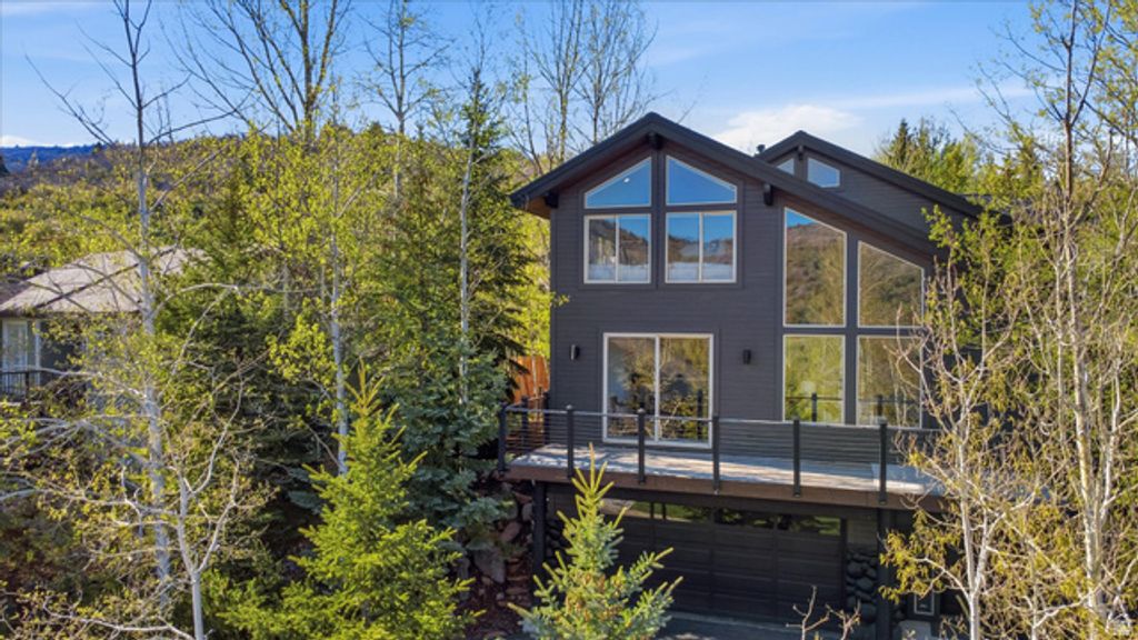 Image 38 of property listing at 4224 W SUNRISE DR, Park City, UT 84098