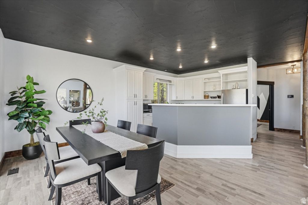Image 9 of property listing at 4224 W SUNRISE DR, Park City, UT 84098