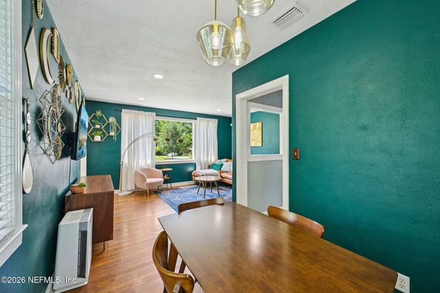 1315 AZALEA Drive, Jacksonville, FL 32205