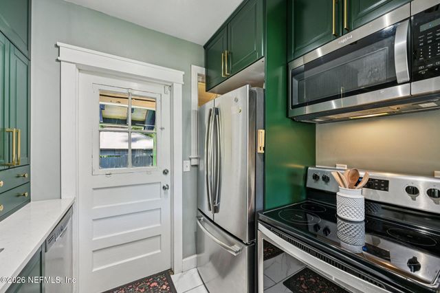 1315 AZALEA Drive, Jacksonville, FL 32205