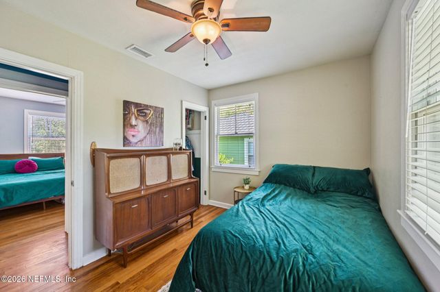 1315 AZALEA Drive, Jacksonville, FL 32205